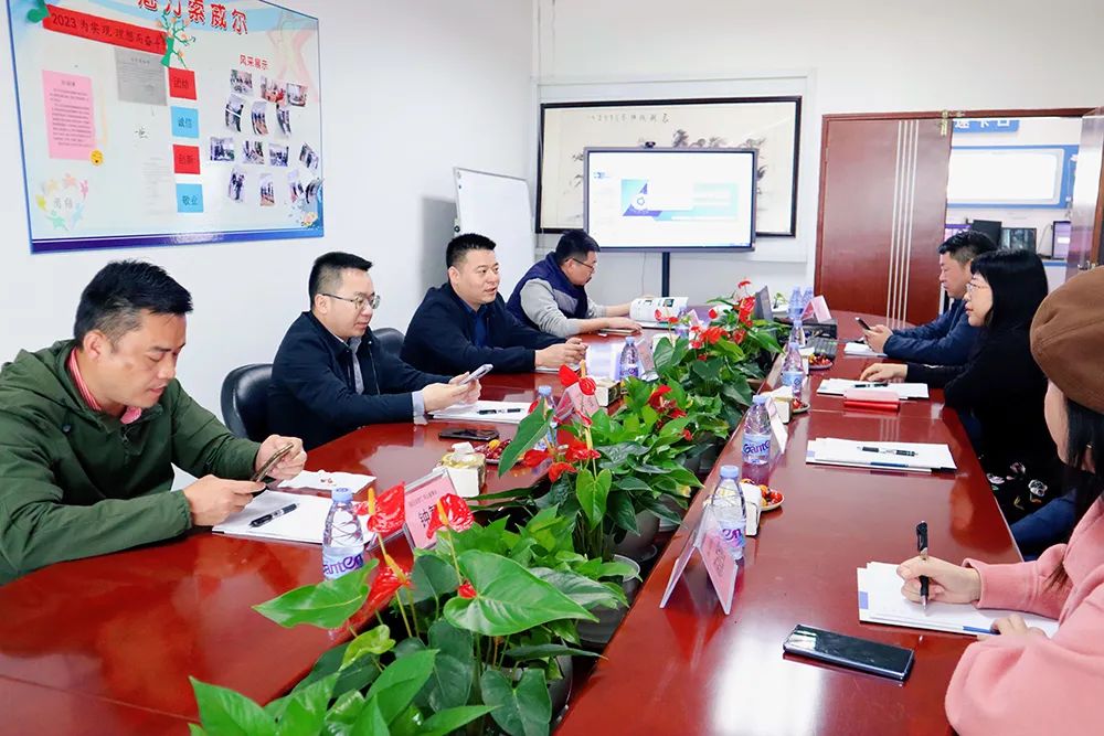 安吉政府與聯合企業集團召開索威爾科技項目合作洽商座談會
